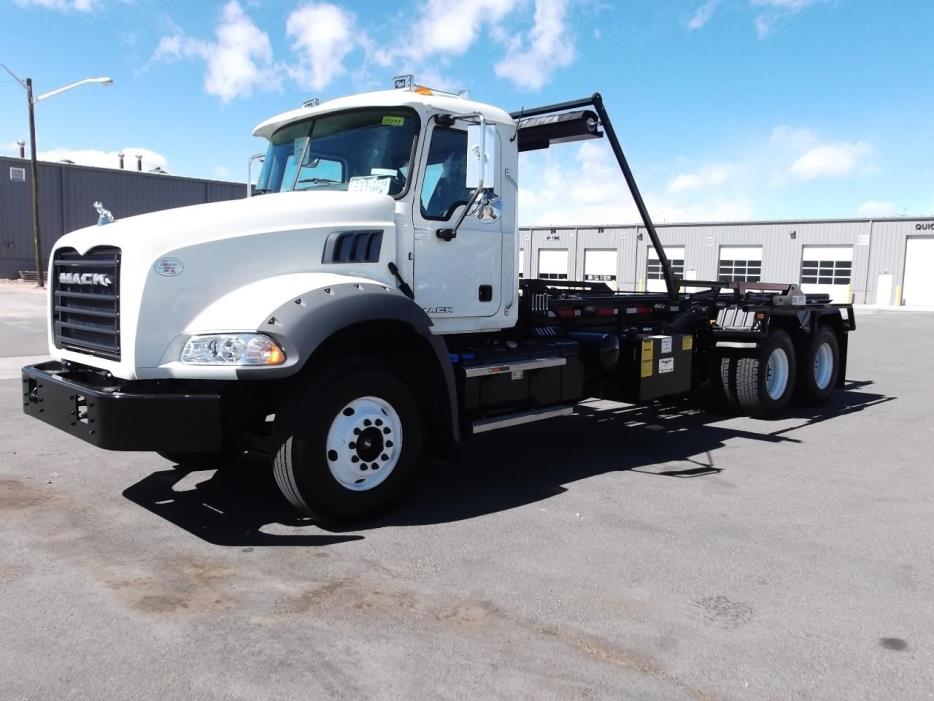 2016 Mack Granite  Roll Off Truck