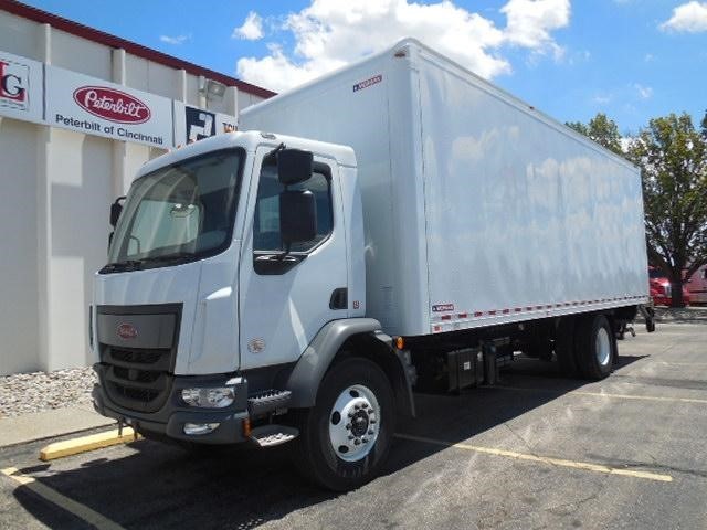 2016 Peterbilt 220  Box Truck - Straight Truck