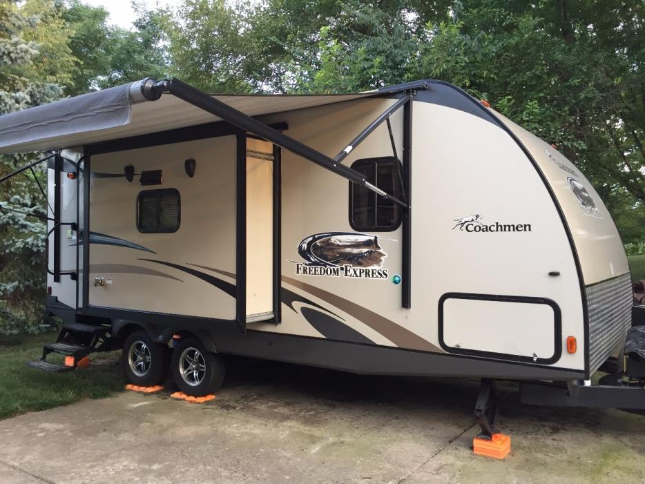 2013 Coachmen Freedom Express 233RBS