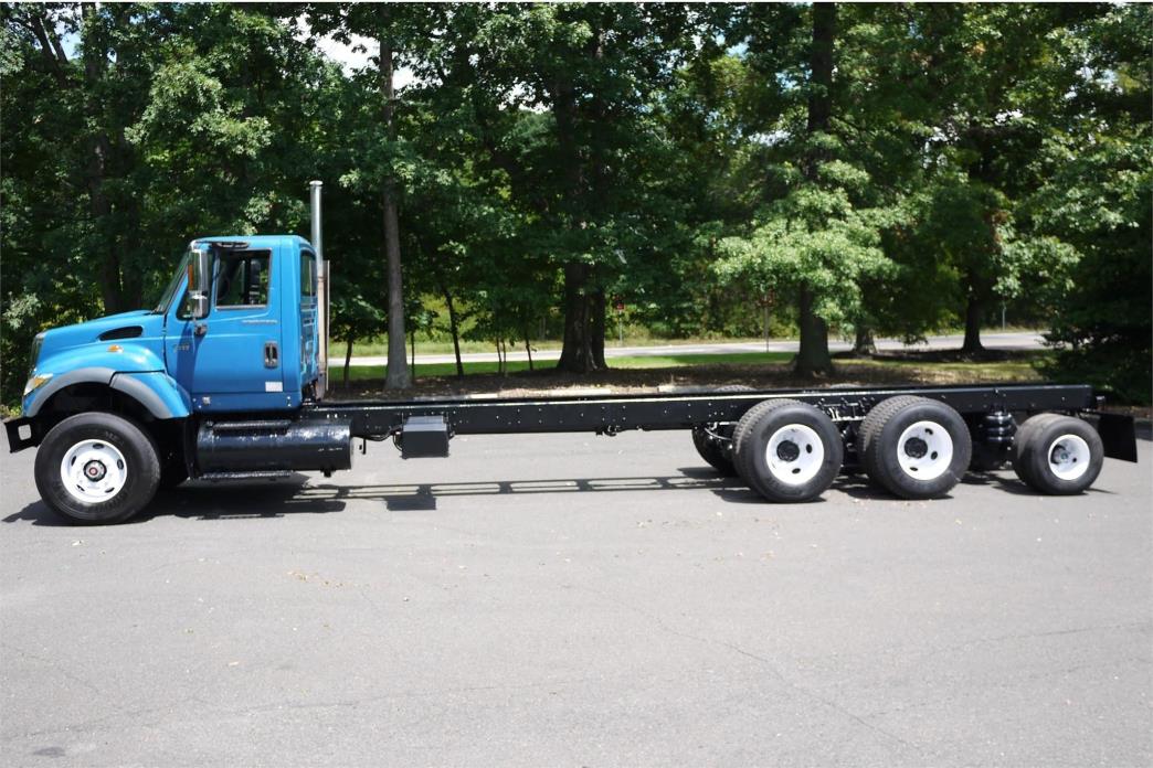 2005 International 7600  Cab Chassis