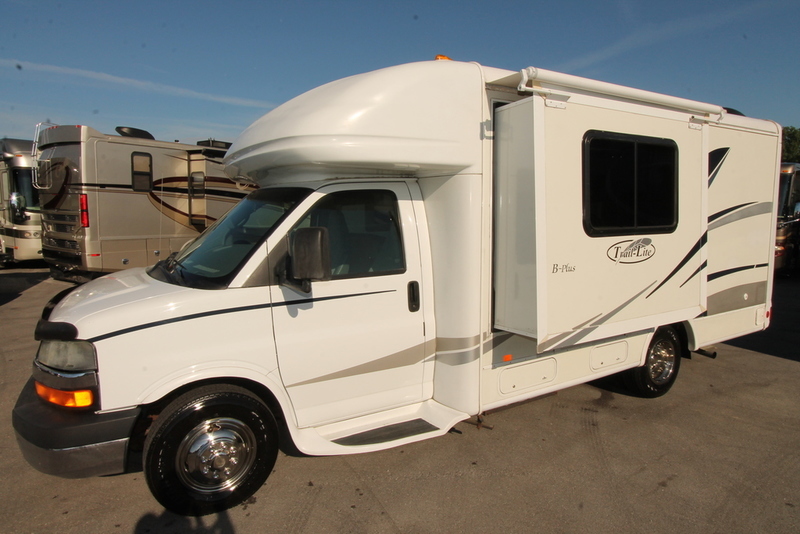 2004 R-Vision Trail Lite 235S