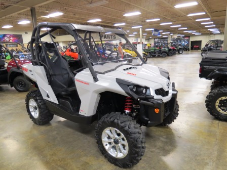 2016 Can-Am Commander™ DPS™ 800R
