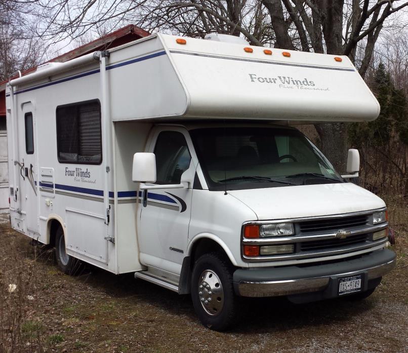 2002 Thor Motor Coach Four Winds Five Thousand 21RB