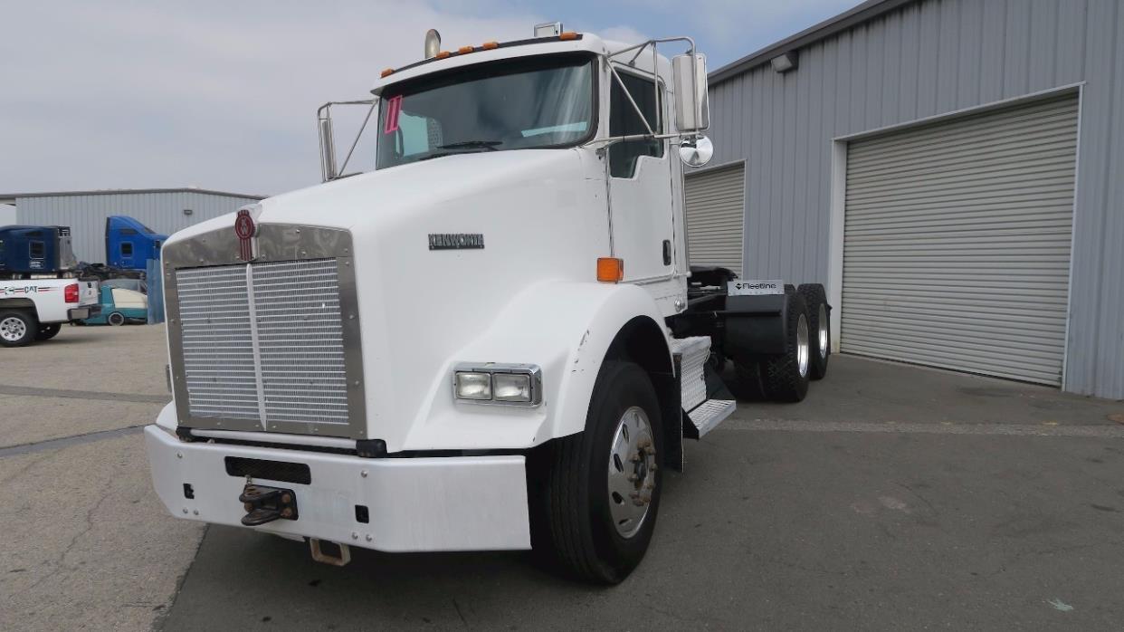 2011 Kenworth T800  Cab Chassis