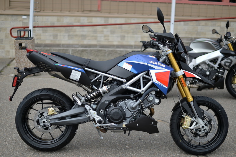 2016 Aprilia Dorsoduro 750 ABS