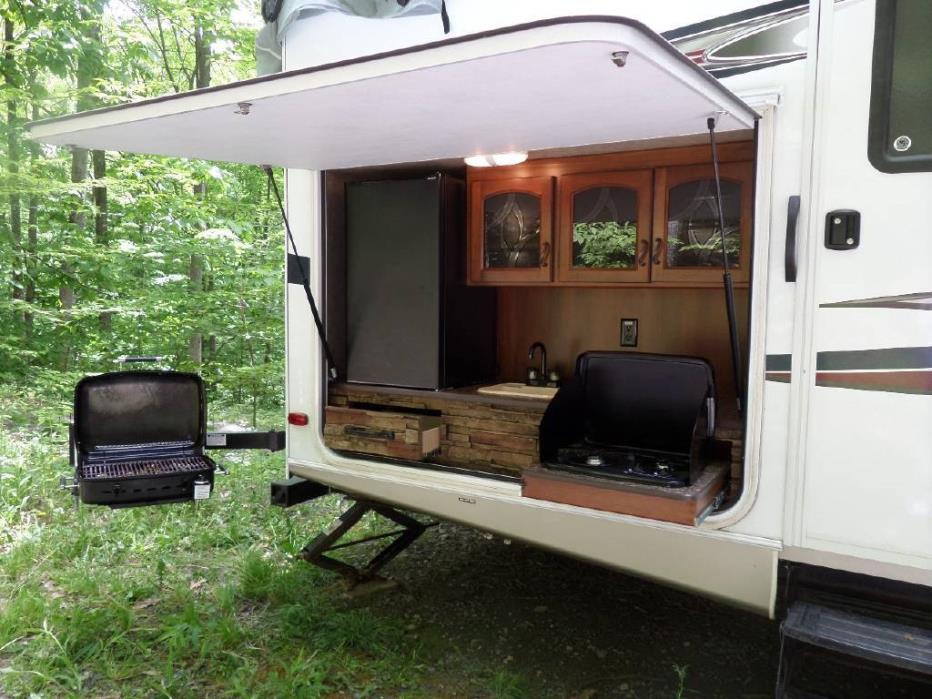 2012 Forest River Tracer 3150BHD