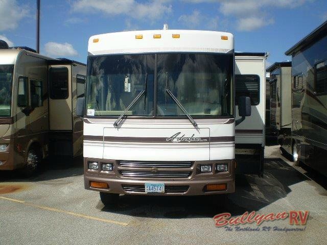 2000 Winnebago Adventurer 35A