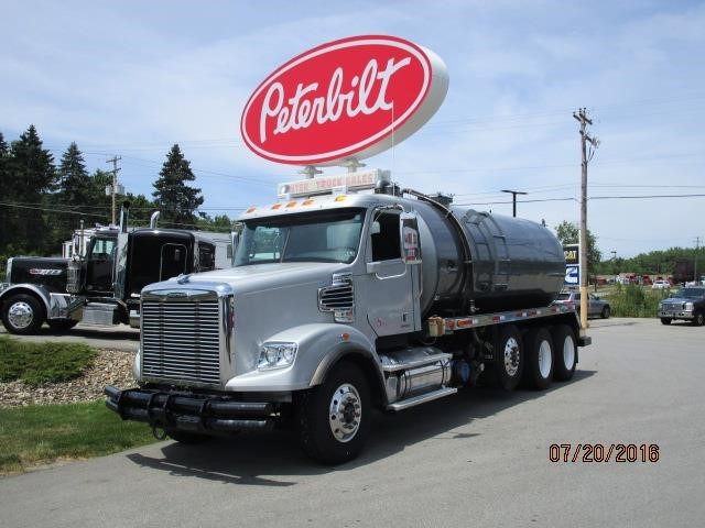 2012 Freightliner 122 Sd  Vacuum Truck