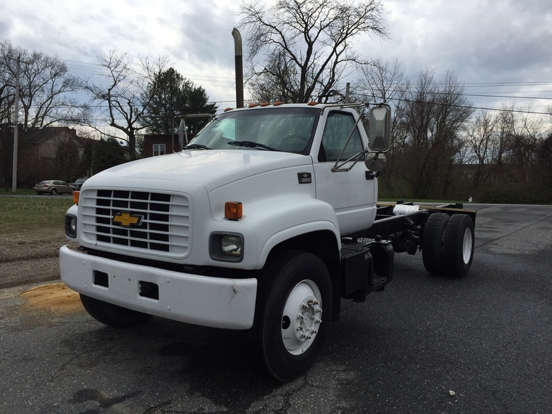 1999 Chevrolet C7500  Cab Chassis
