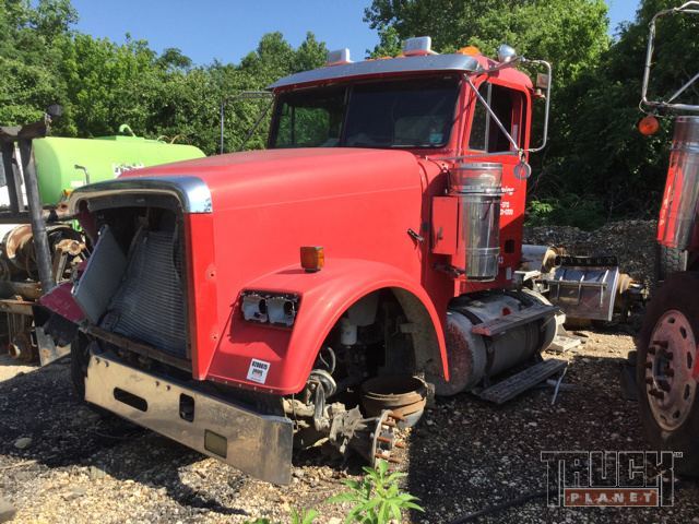 2005 Freightliner  Cab Chassis