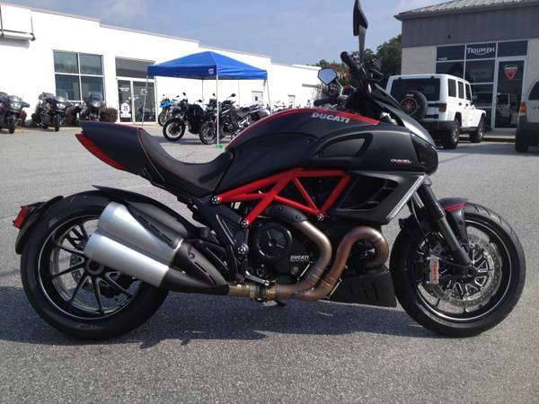 2013 Ducati Superbike 1199 PANIGALE