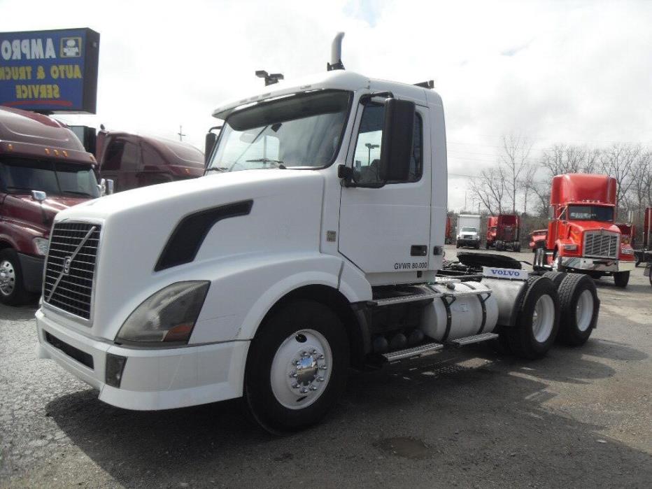 2009 Volvo Vnl  Conventional - Day Cab