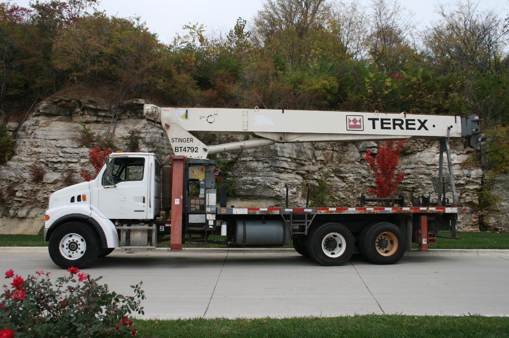 2007 Terex Bt4792  Crane Truck