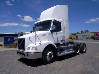 2006 Volvo Vnm  Tractor