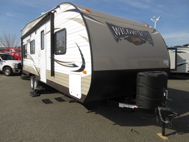 2017 Forest River Wildwood 211SSXL ALL POWER PACKAGE