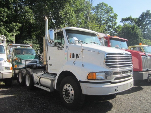 2007 Sterling Lt9500  Tractor