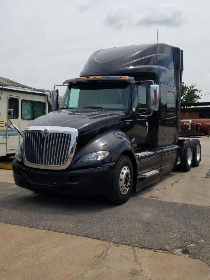 2012 International Prostar  Conventional - Sleeper Truck