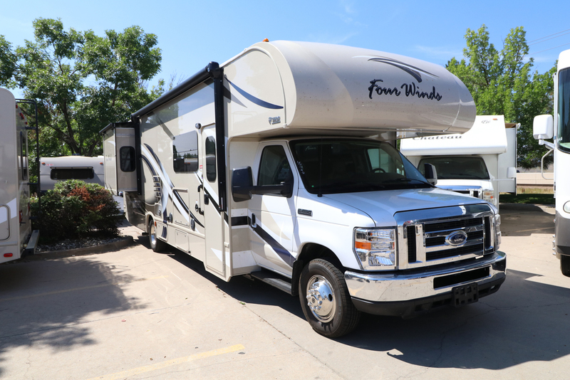 2017 Thor Motor Coach Four Winds 31L Ford