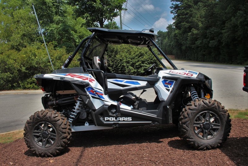 2015 Polaris RZR XP 1000 EPS White Lightning