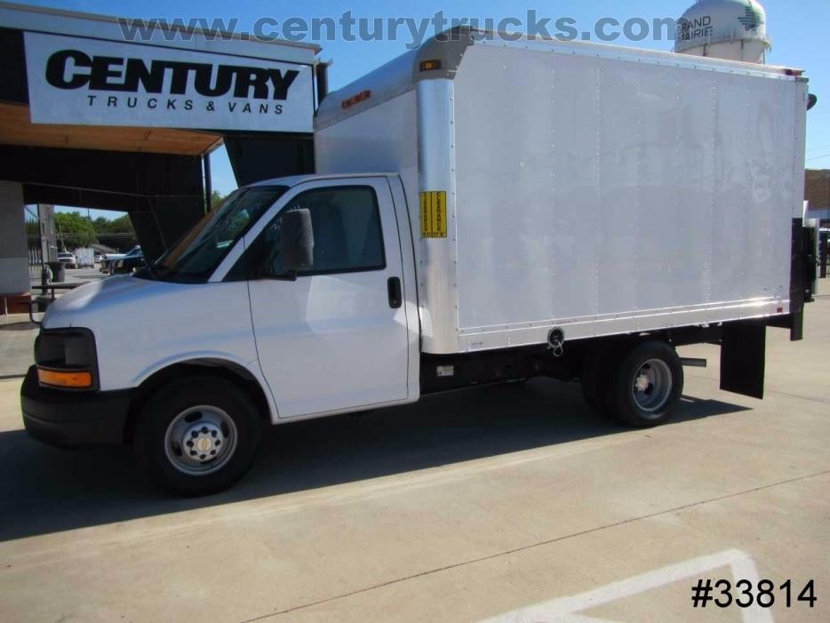 2012 Chevrolet Express Commercial Cutaway  Box Truck - Straight Truck
