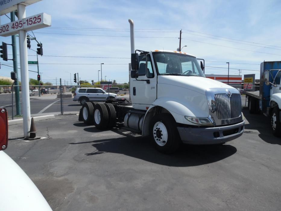 2005 International Transtar 8600  Conventional - Day Cab