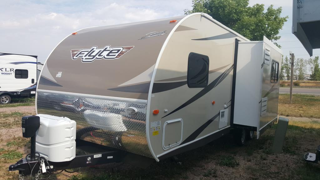 2017 Shasta Flyte 255RS