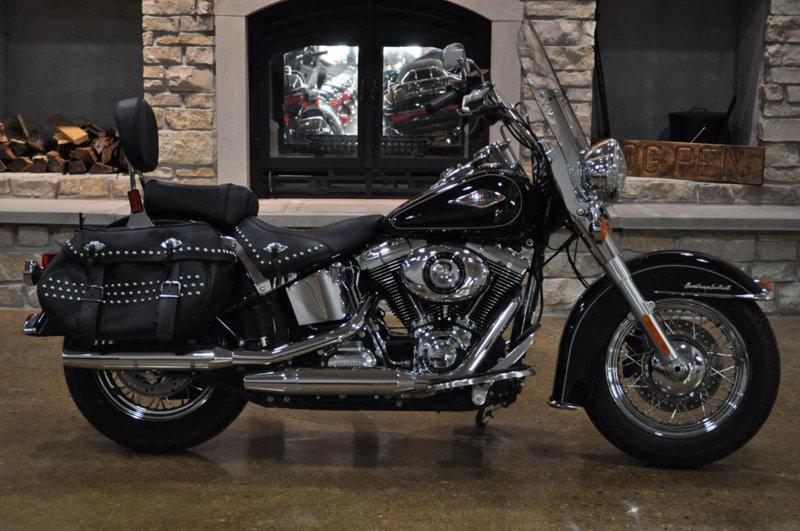 2015 Harley-Davidson FLSTC Heritage Softail Classic
