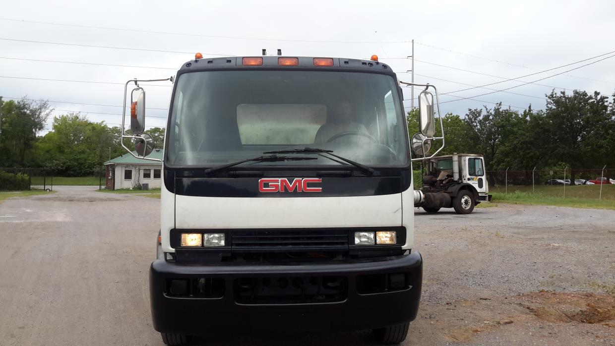 2004 Gmc T7500  Garbage Truck