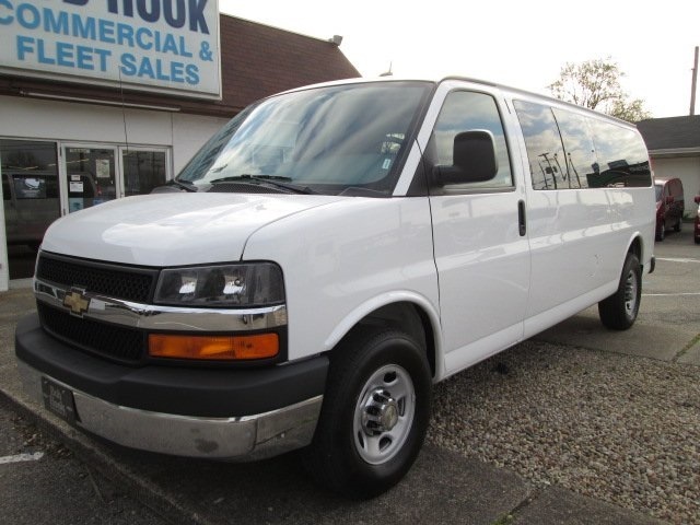 2015 Chevrolet Express 3500  Passenger Van