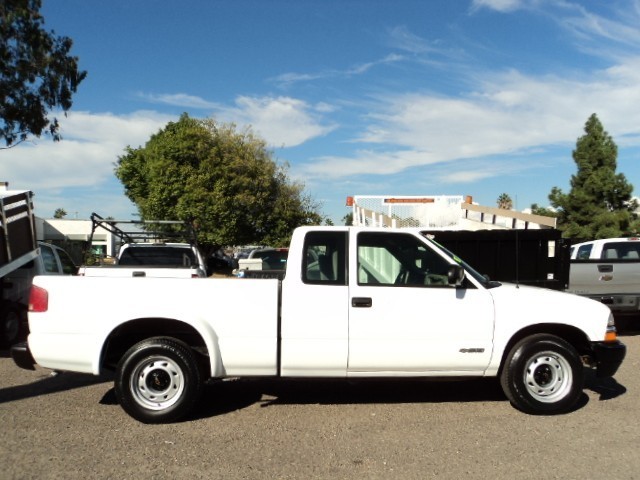 2002 Chevrolet S10  Pickup Truck