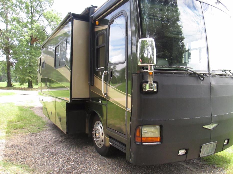 2004 Fleetwood Discovery 39S