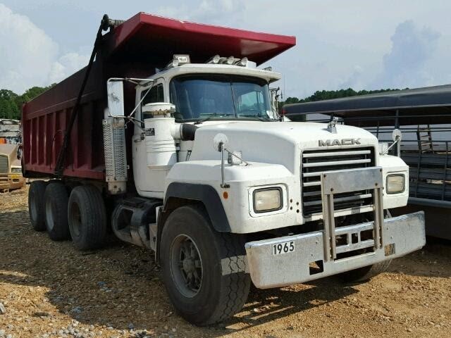 1994 Mack Rd688s  Dump Truck