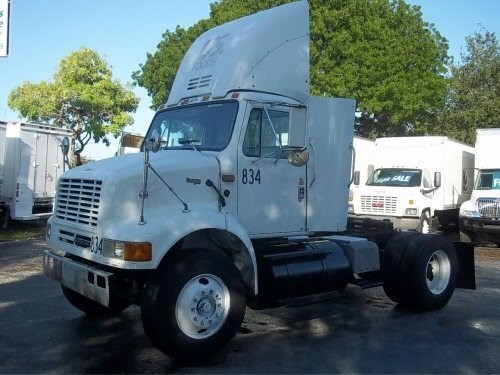 2001 International 8100  Conventional - Day Cab
