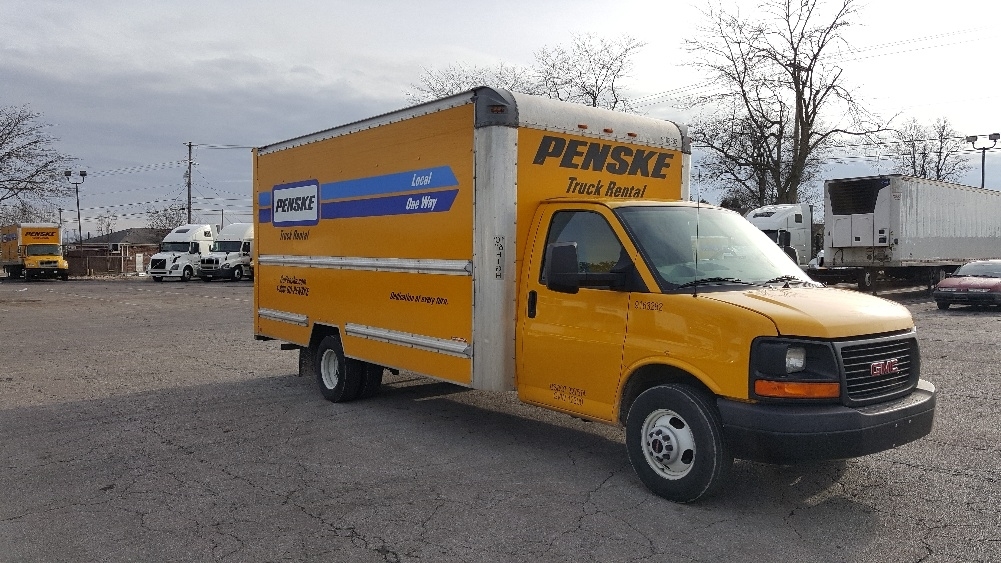 2012 Gmc Savana Cutaway  Box Truck - Straight Truck