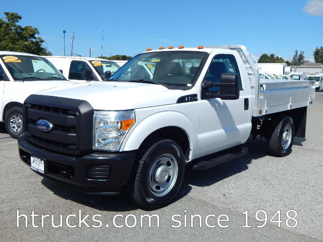 2011 Ford F350  Flatbed Truck