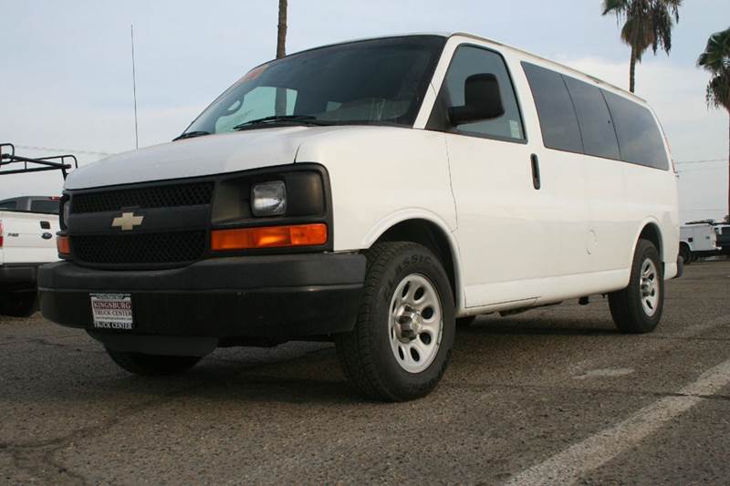 2010 Chevrolet G1500  Passenger Van