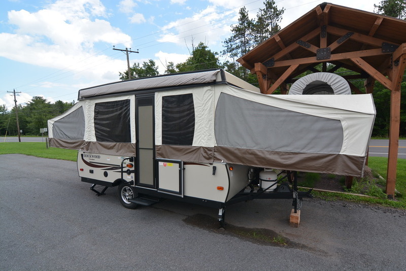 2016 Forest River Rockwood Tent Campers 2318G