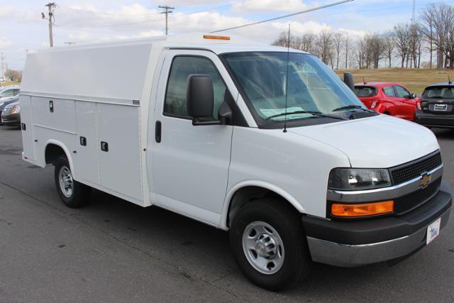 2016 Chevrolet Express Cutaway Commercial  Cutaway-Cube Van