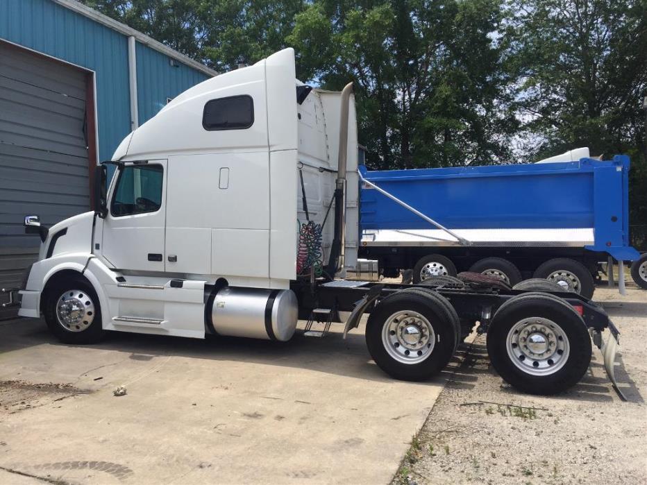 2013 Volvo Vnl670  Conventional - Day Cab