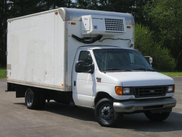 2003 Ford E350  Refrigerated Truck