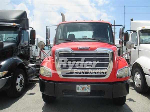 2005 Freightliner M2 112  Conventional - Day Cab