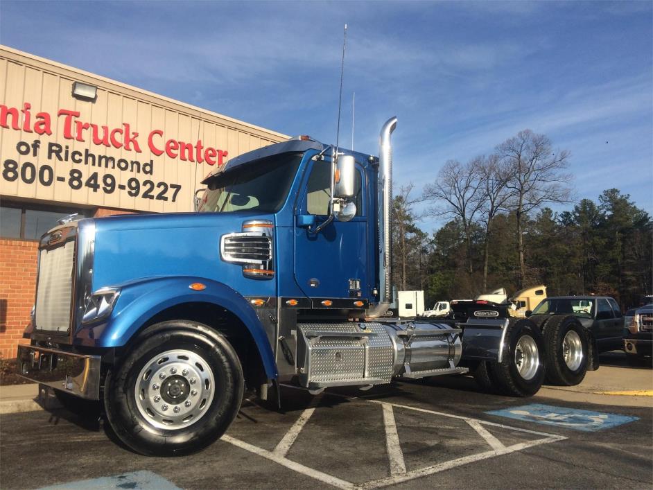 2015 Freightliner 122sd  Conventional - Day Cab