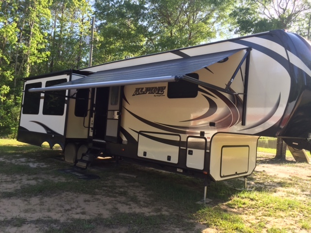 2014 Keystone ALPINE 3600RS