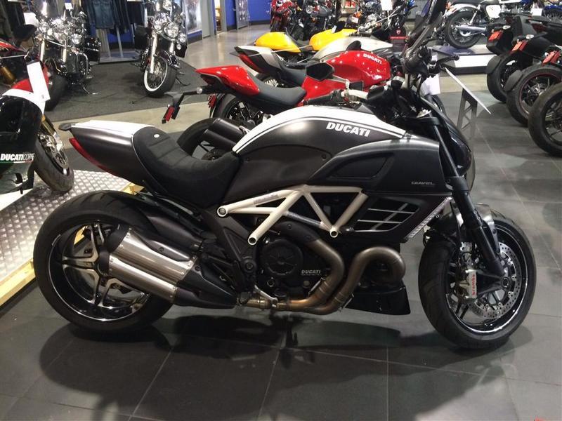 2016 Ducati MONSTER 1200 STRIPE