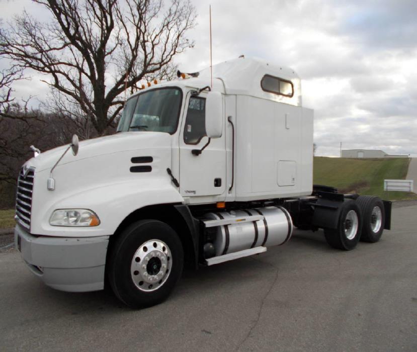 2007 Mack Vision  Conventional - Day Cab
