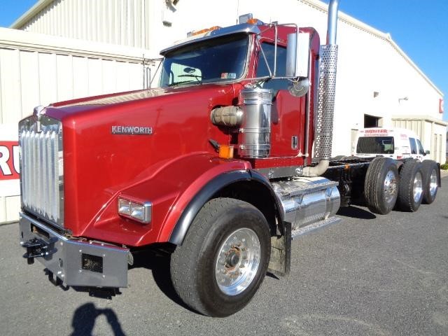 2012 Kenworth T800b  Cab Chassis