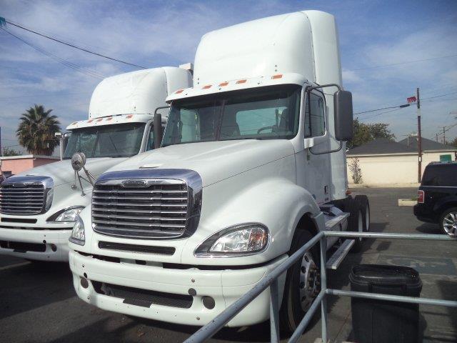 2009 Freightliner Columbia 120