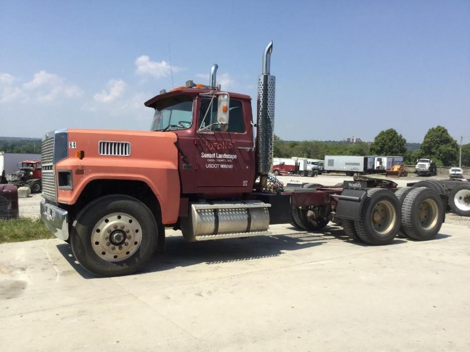 1990 Ford Ltl9000  Conventional - Day Cab