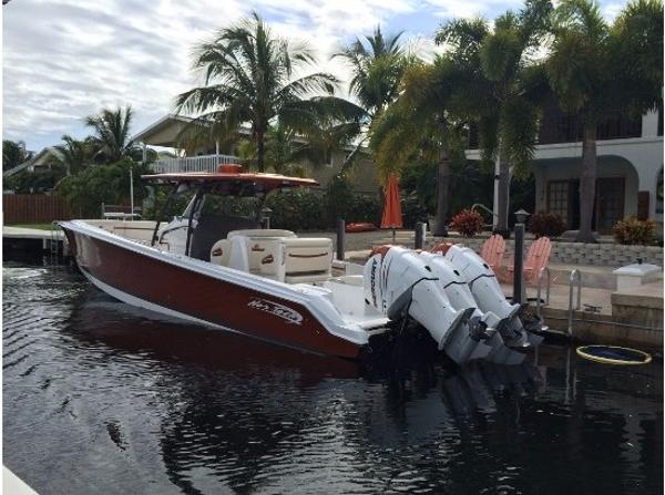 2015 Nor-Tech 390 Center Console