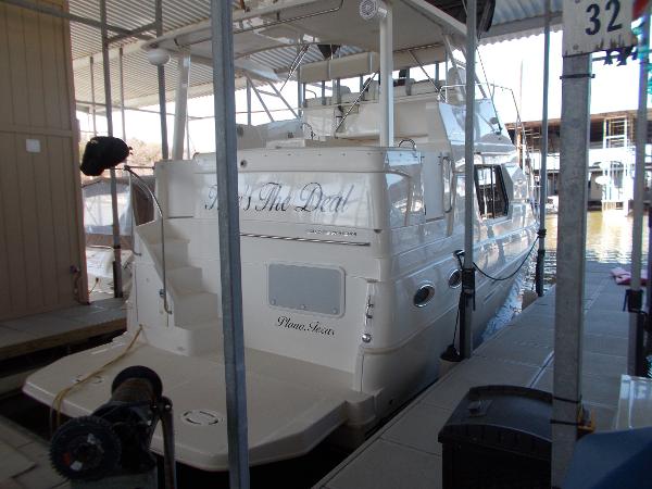 1998 Silverton 322 Motor Yacht